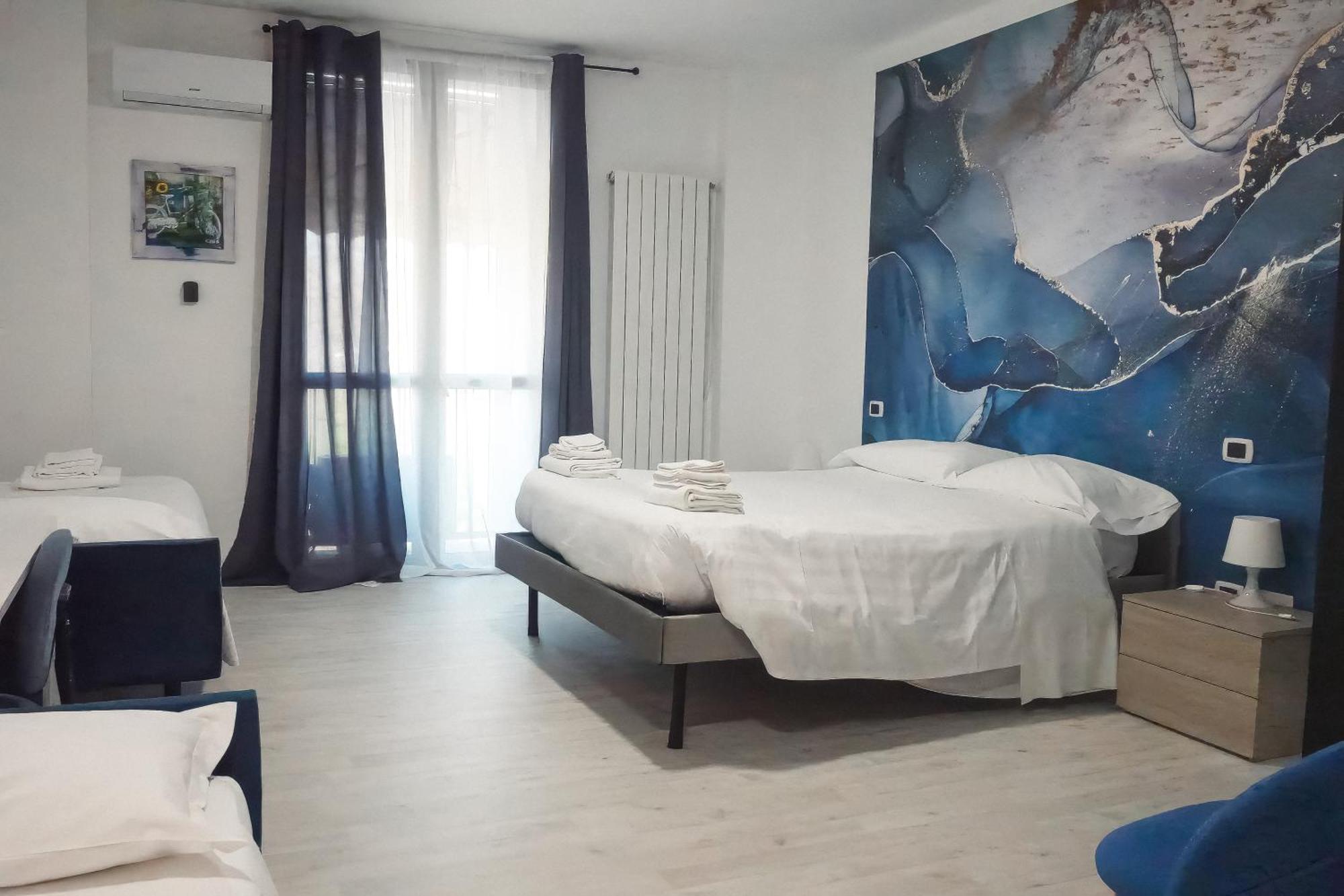Hotel La Boheme E 2*